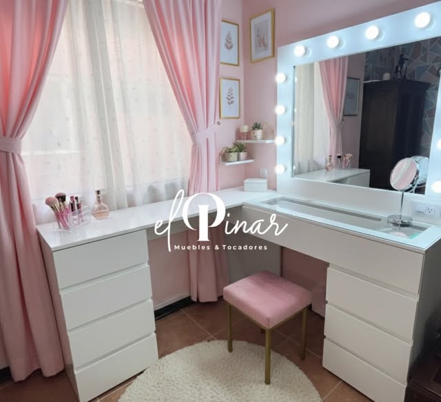 Trabajo de El Pinar Muebles